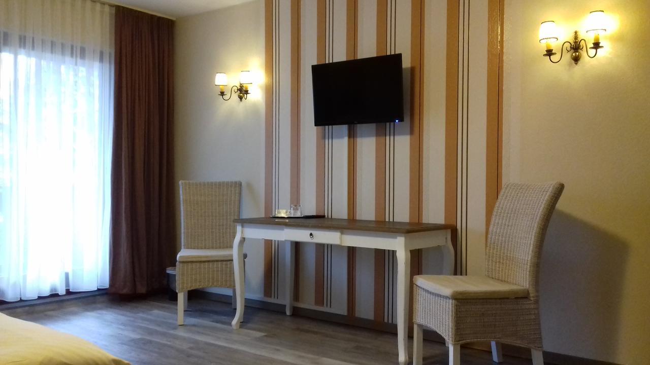 Hotel Garni Eichhornkobel Faßberg Exteriör bild